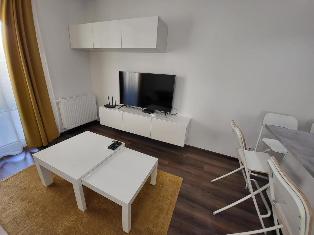 Sdp Marina Apartment Budapeste Exterior foto